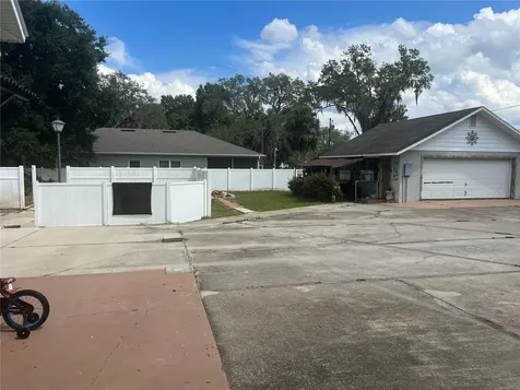 101 E Palmetto Street Davenport FL 33837