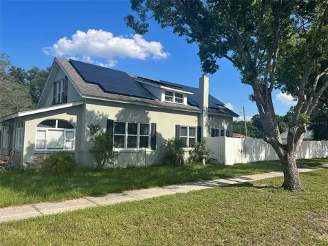 101 E Palmetto Street Davenport FL 33837