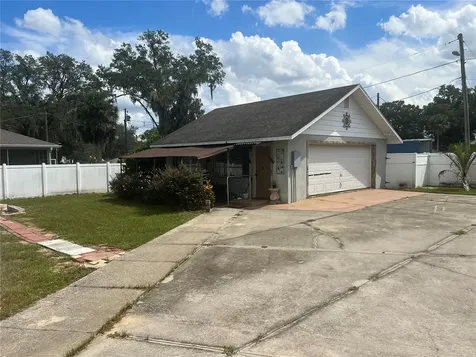 101 E Palmetto Street Davenport FL 33837