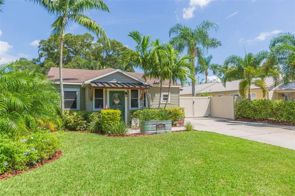 847 41st Avenue N St Petersburg FL 33703