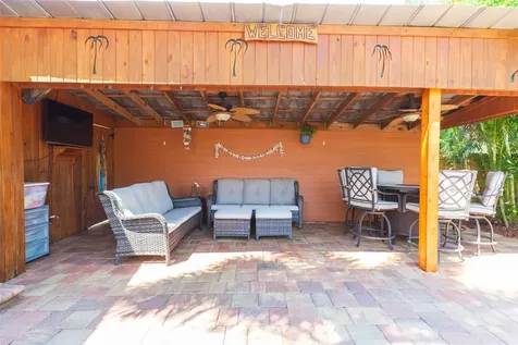 847 41st Avenue N St Petersburg FL 33703