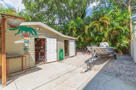 847 41st Avenue N St Petersburg FL 33703