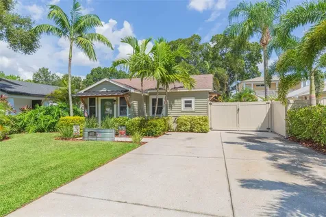 847 41st Avenue N St Petersburg FL 33703