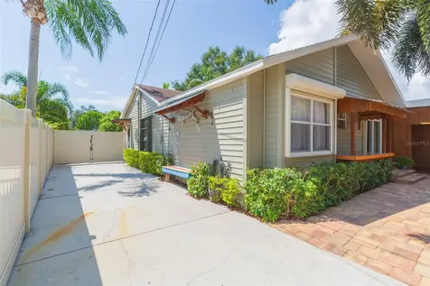 847 41st Avenue N St Petersburg FL 33703