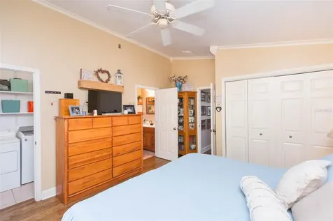 847 41st Avenue N St Petersburg FL 33703
