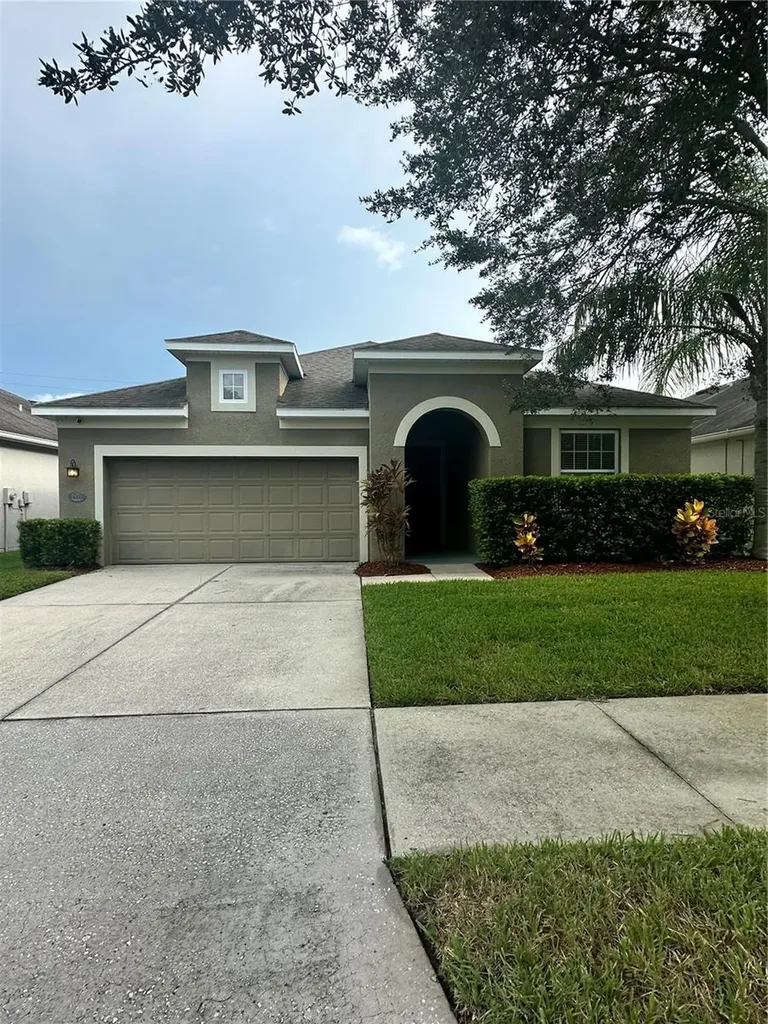 7971 Camden Woods Drive Tampa FL 33619