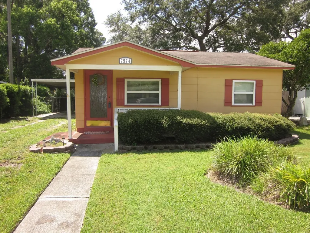 7974 50th Avenue N St Petersburg FL 33709