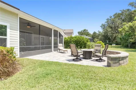24 Country Club Harbor Circle Palm Coast FL 32137