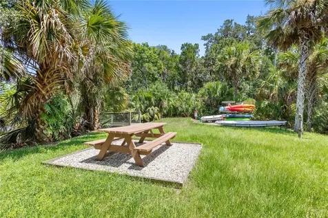 24 Country Club Harbor Circle Palm Coast FL 32137