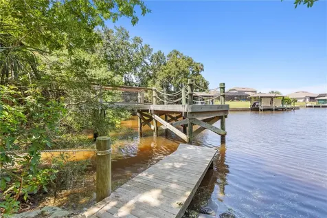 24 Country Club Harbor Circle Palm Coast FL 32137