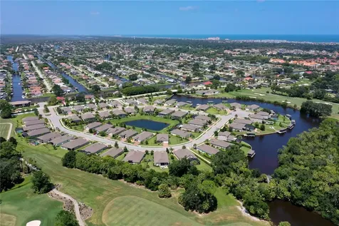 24 Country Club Harbor Circle Palm Coast FL 32137