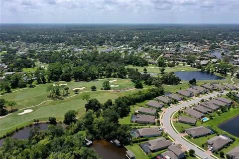 24 Country Club Harbor Circle Palm Coast FL 32137