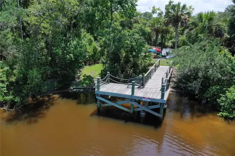 24 Country Club Harbor Circle Palm Coast FL 32137
