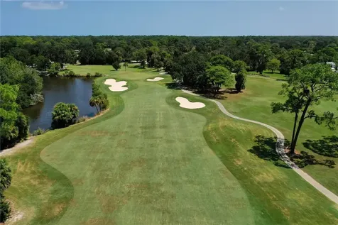 24 Country Club Harbor Circle Palm Coast FL 32137