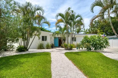 4818 W Euclid Avenue Tampa FL 33629