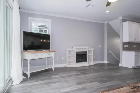 1233 Savona Drive NE St Petersburg FL 33702