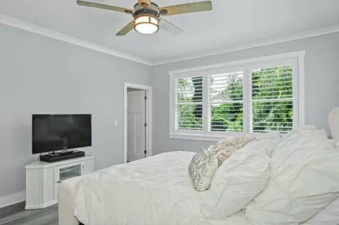 1233 Savona Drive NE St Petersburg FL 33702