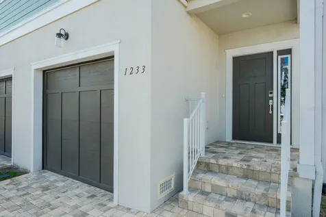 1233 Savona Drive NE St Petersburg FL 33702