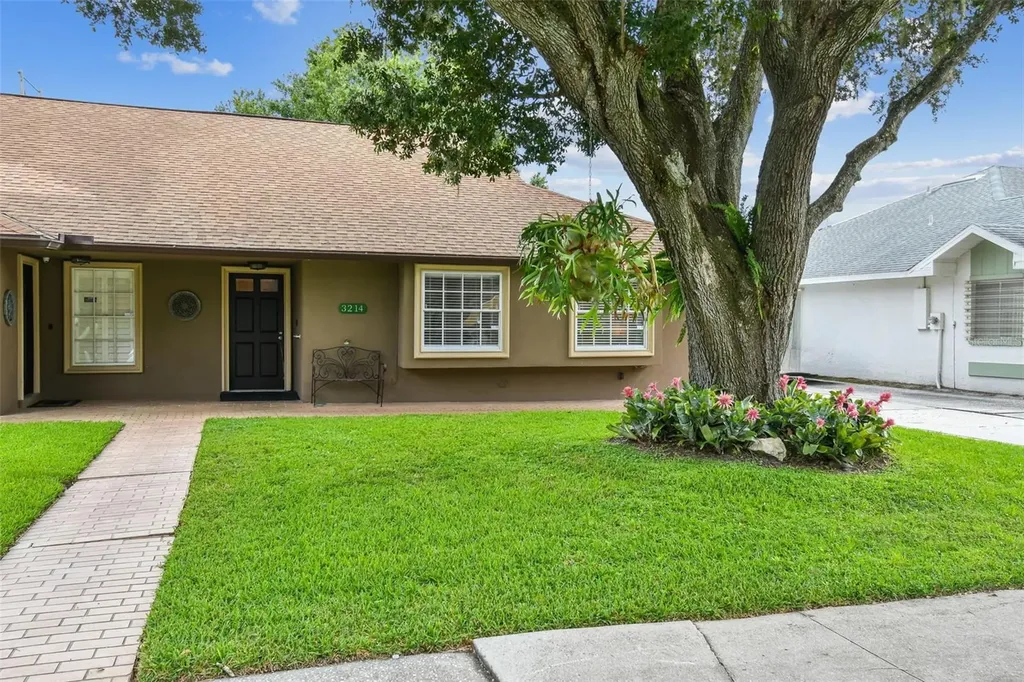 3214 Laurel Dale Drive Tampa FL 33618