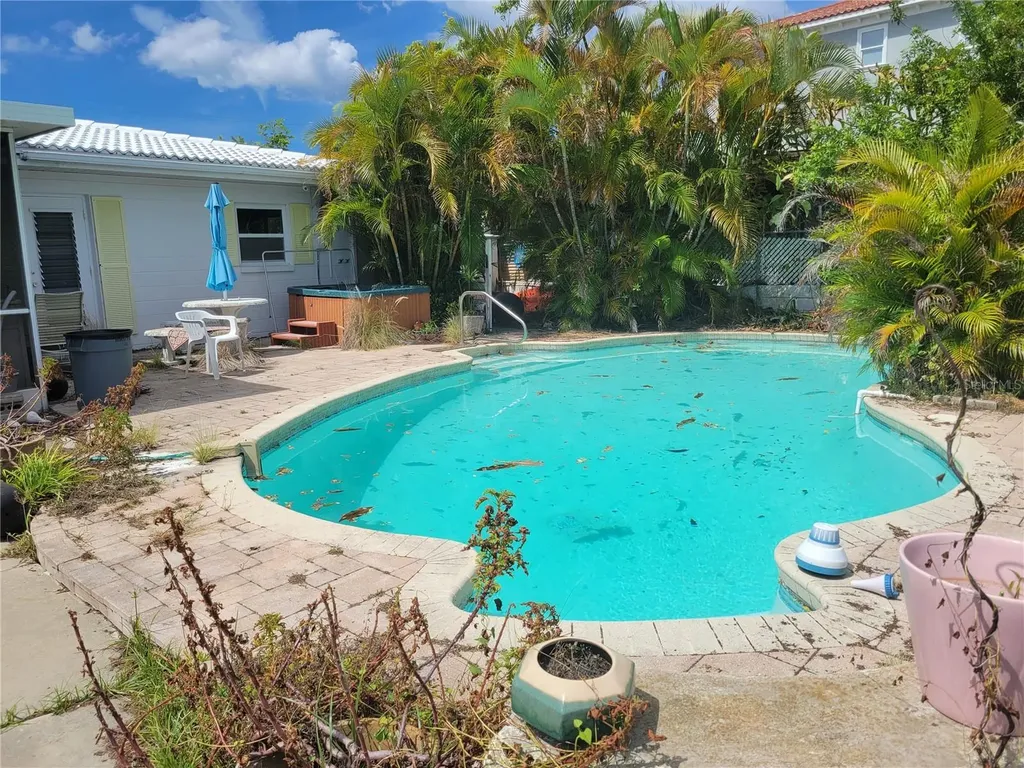 15318 Harbor Drive Madeira Beach FL 33708