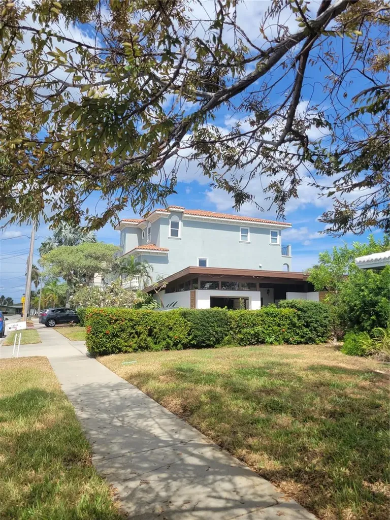 15318 Harbor Drive Madeira Beach FL 33708