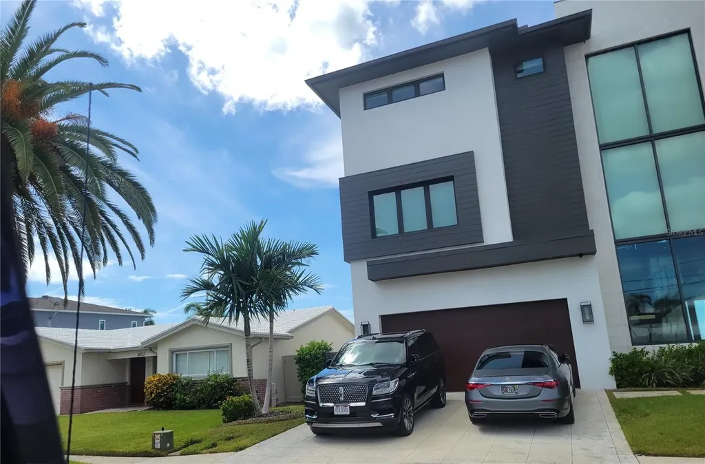 15318 Harbor Drive Madeira Beach FL 33708