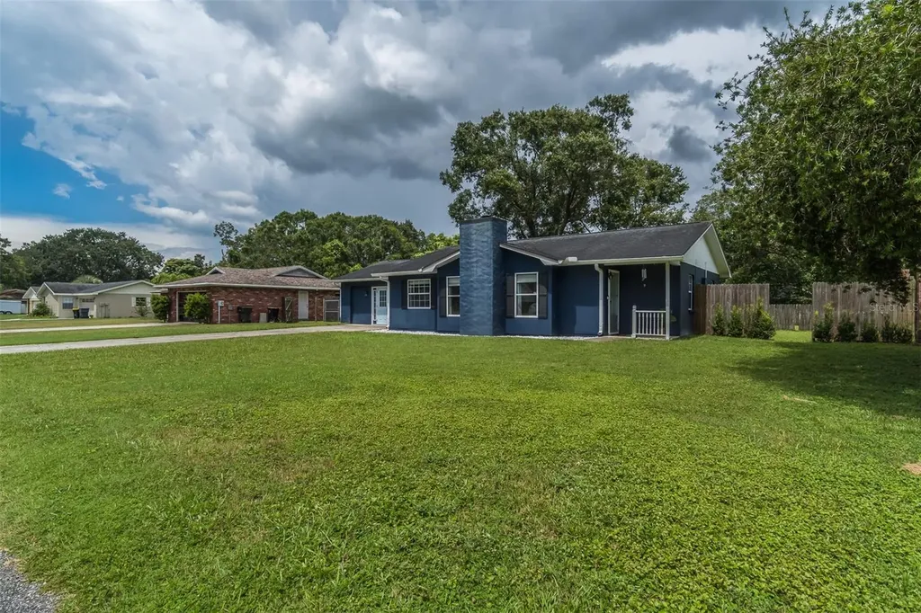 2325 York Place Lakeland FL 33810