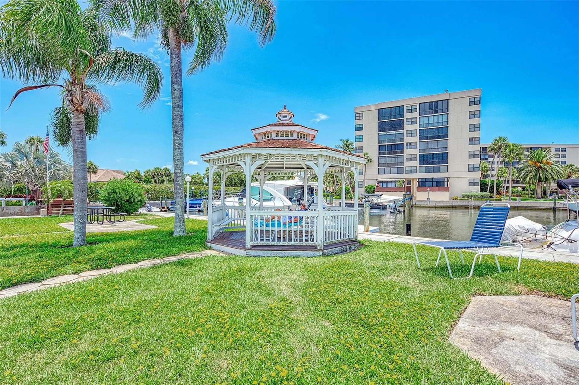 5855 Midnight Pass Road Sarasota FL 34242