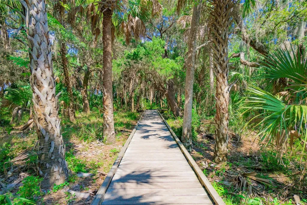 464 NE 2nd Street Crystal River FL 34429