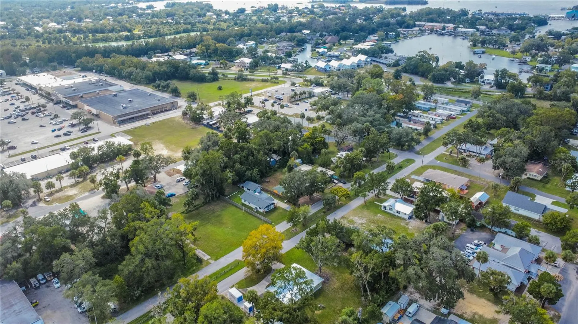 464 NE 2nd Street Crystal River FL 34429