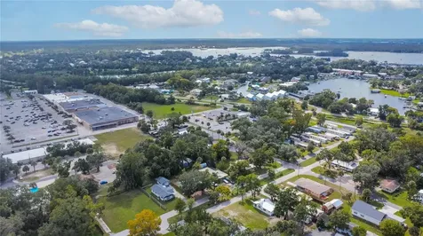 464 NE 2nd Street Crystal River FL 34429