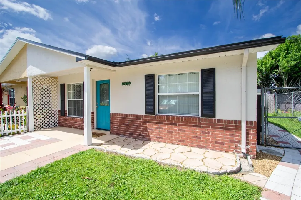 2516 Coral Avenue Kissimmee FL 34741