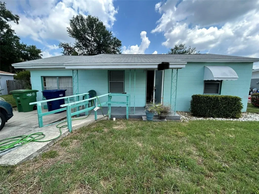3917 W Walnut Street Tampa FL 33607