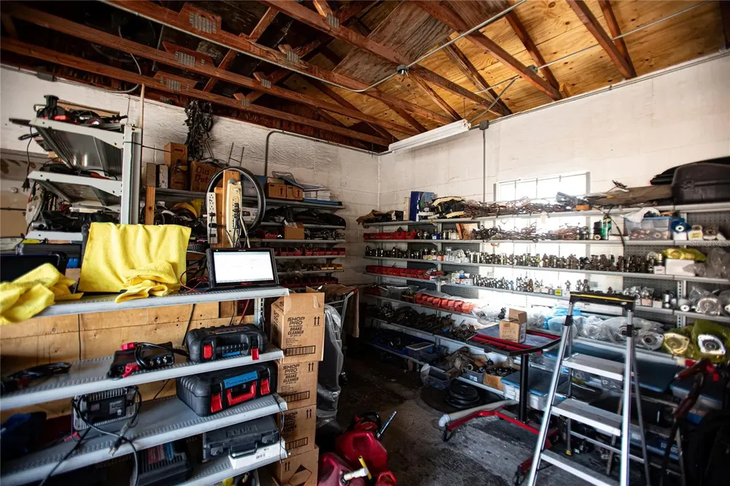 14827 Us Highway 19 Hudson FL 34667