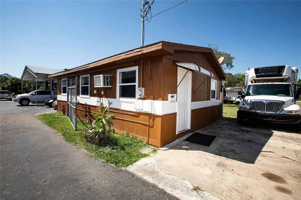 14827 Us Highway 19 Hudson FL 34667