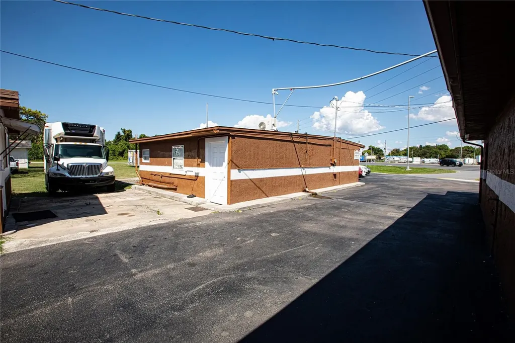 14827 Us Highway 19 Hudson FL 34667