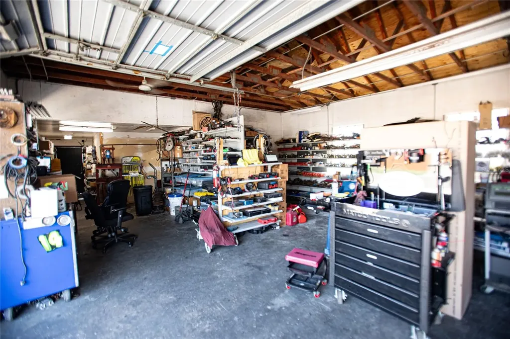 14827 Us Highway 19 Hudson FL 34667