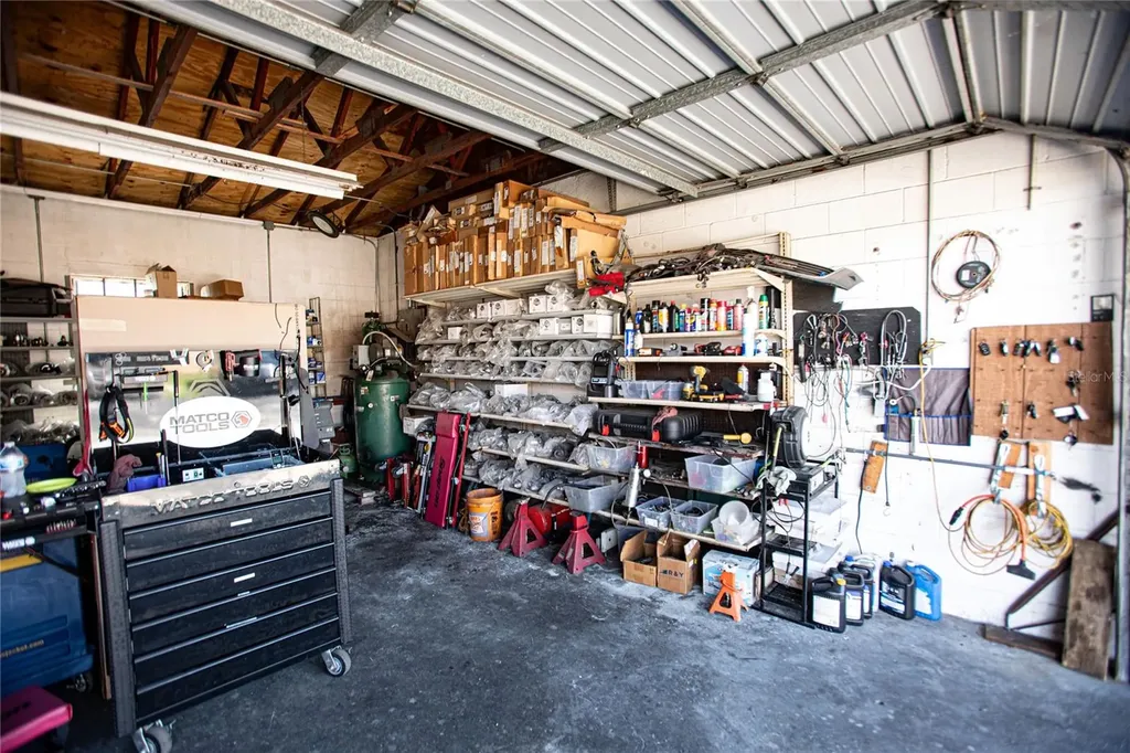 14827 Us Highway 19 Hudson FL 34667