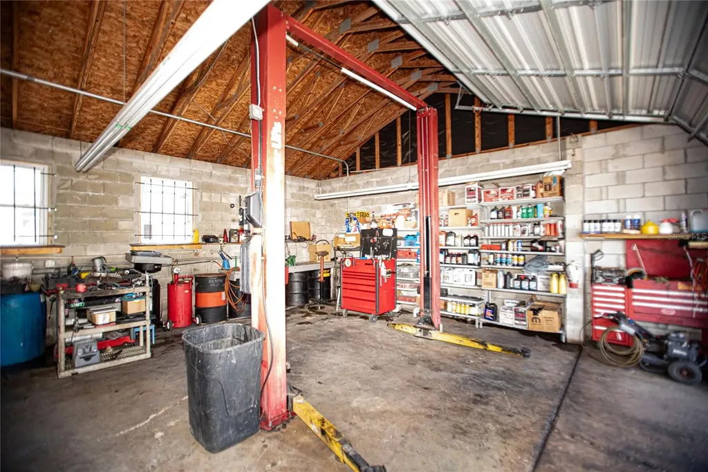 14827 Us Highway 19 Hudson FL 34667