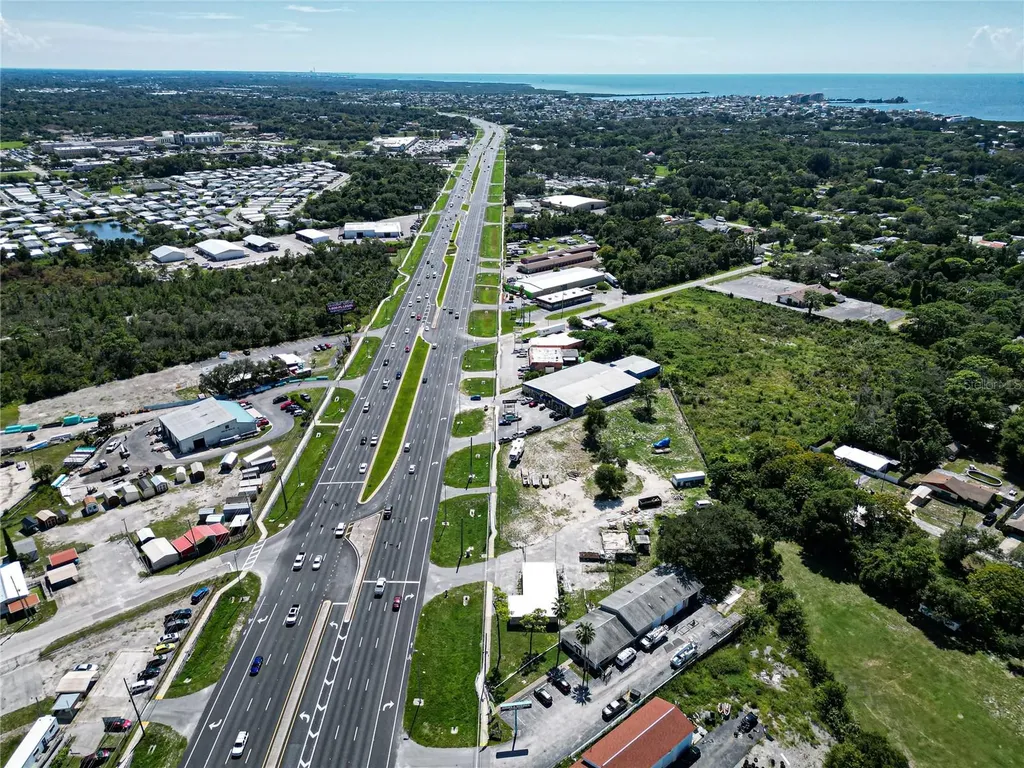 14827 Us Highway 19 Hudson FL 34667