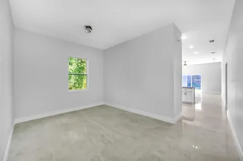 8705 N Tampa Street Tampa FL 33604