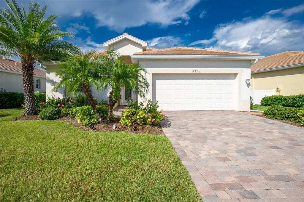 5329 Grand Cypress Boulevard North Port FL 34287