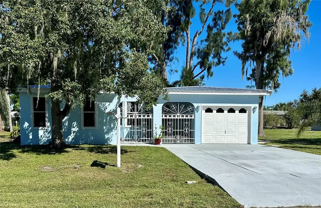225 Palmetto Street Nokomis FL 34275