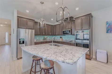 2894 Grand Kemerton Place Tampa FL 33618