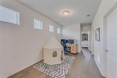 2894 Grand Kemerton Place Tampa FL 33618