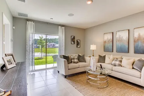 1194 Cascade Drive Davenport FL 33837