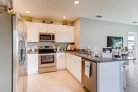 1194 Cascade Drive Davenport FL 33837