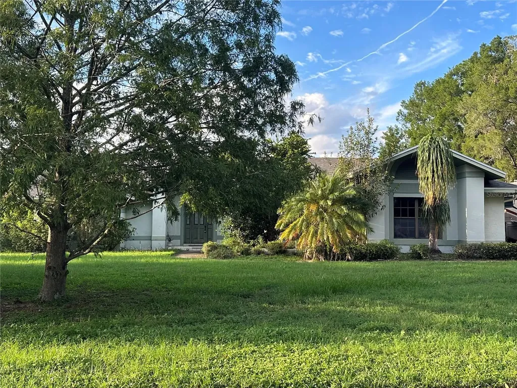 215 S Lake Mariam Drive Winter Haven FL 33884