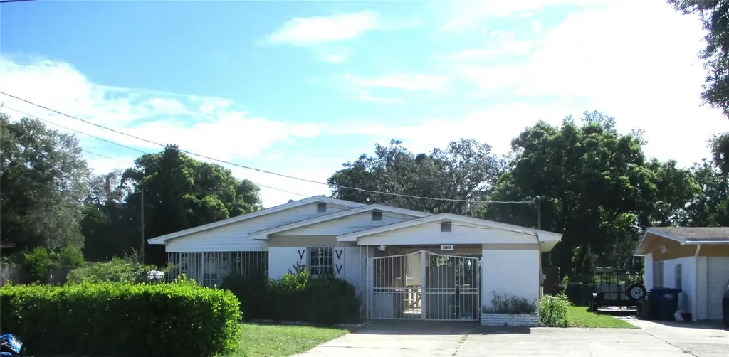 8711 N 26th Street Tampa FL 33604