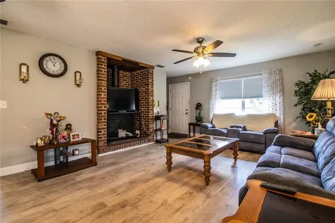 1885 W Oakwood Loop Bartow FL 33830